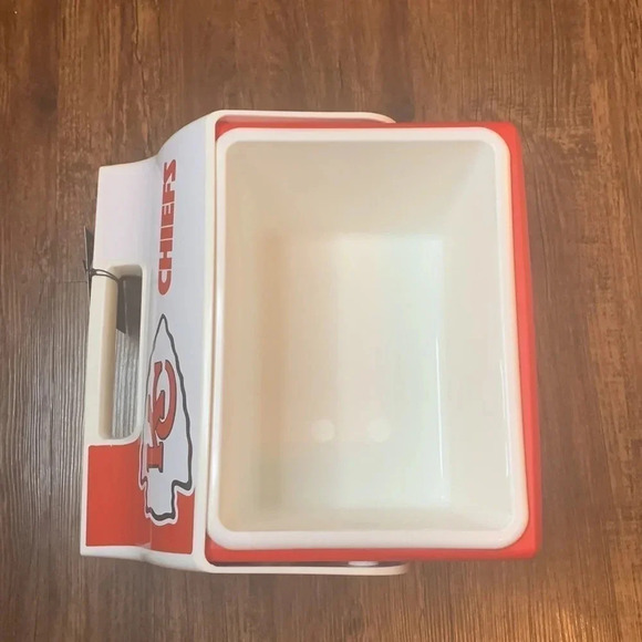 Kansas City Chiefs Cooler 7 Quarts NFL x Igloo Playmate New - Picture 5 of 9